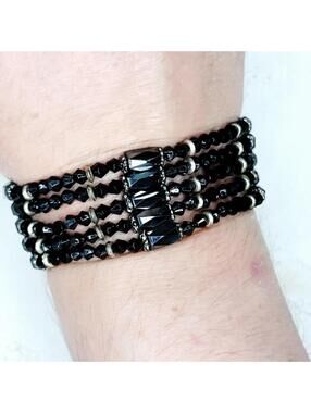 5874u. Black Wrap Magnet Bracelet